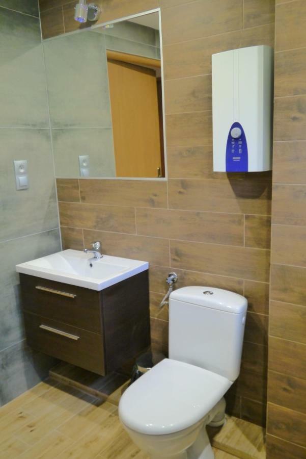Pod Kamiennikiem Hotel Trzemesnia ภายนอก รูปภาพ