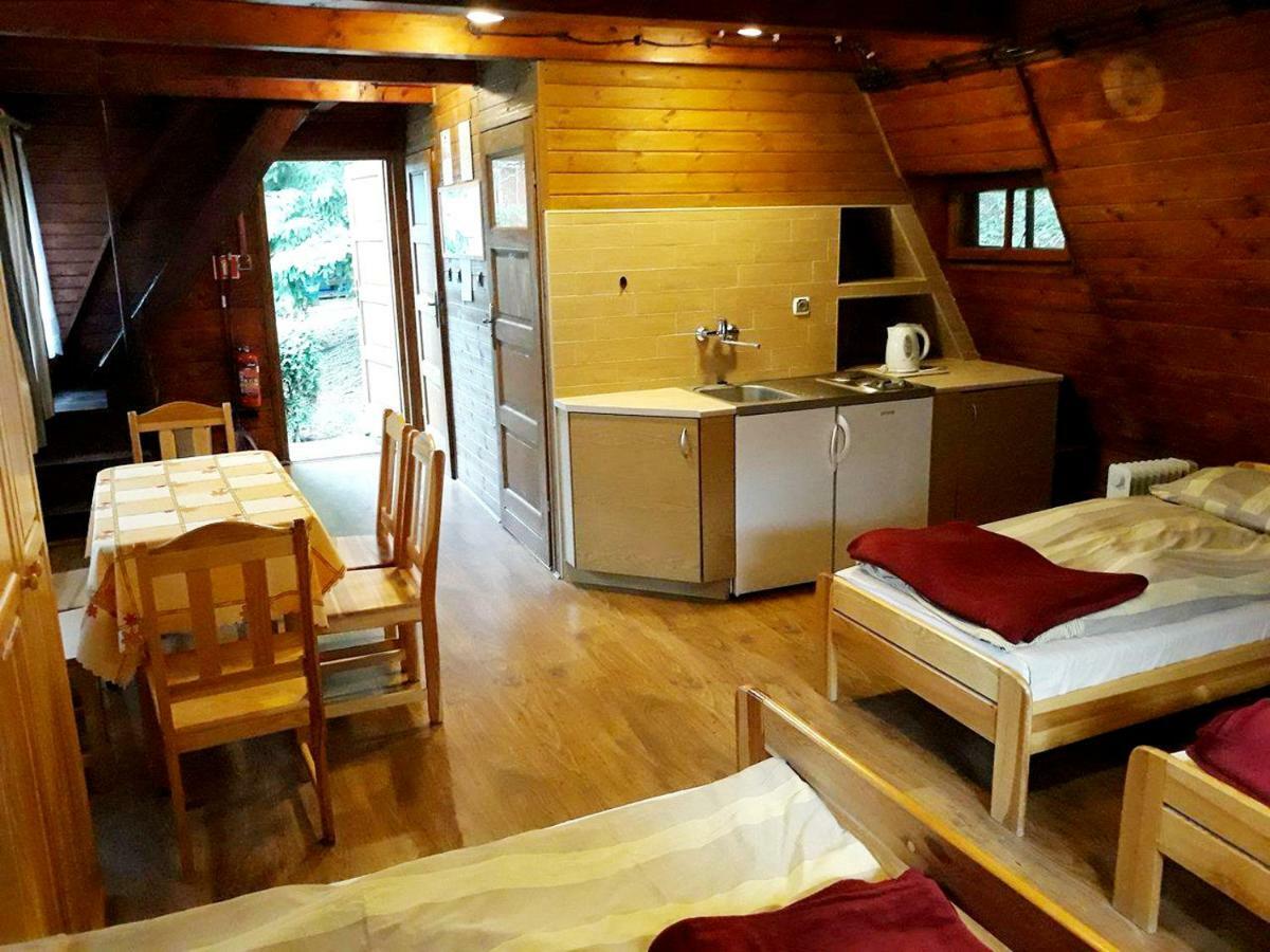 Pod Kamiennikiem Hotel Trzemesnia ภายนอก รูปภาพ