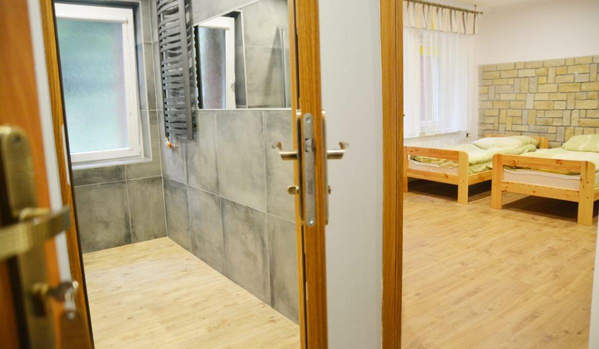Pod Kamiennikiem Hotel Trzemesnia ภายนอก รูปภาพ